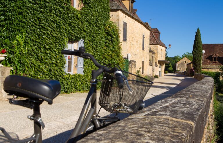 Le vélo, un moyen bien agréable pour découvrir la Dordogne