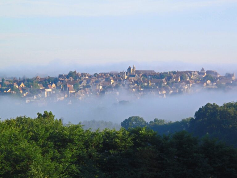 La Bastide Royale de Domme, vue depuis le domaine des Ventoulines