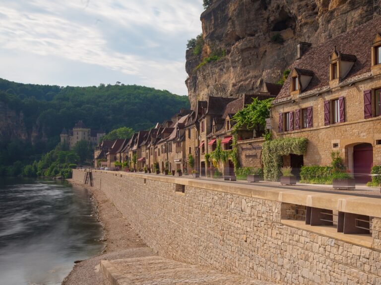 L'incroyable village de la Roque Gageac, tout à fait dépaysant