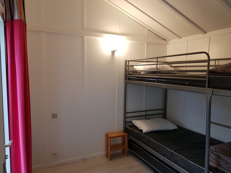 Deuxième chambre d'un petit chalet, pour 2 à 3 personnes