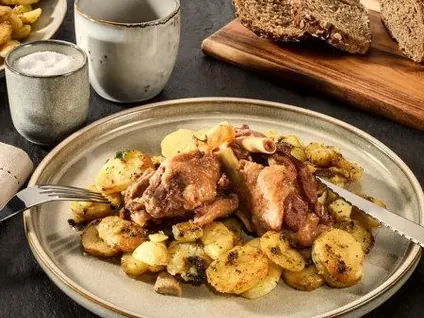 Repas servi au restaurant des Ventoulines pour les groupes
